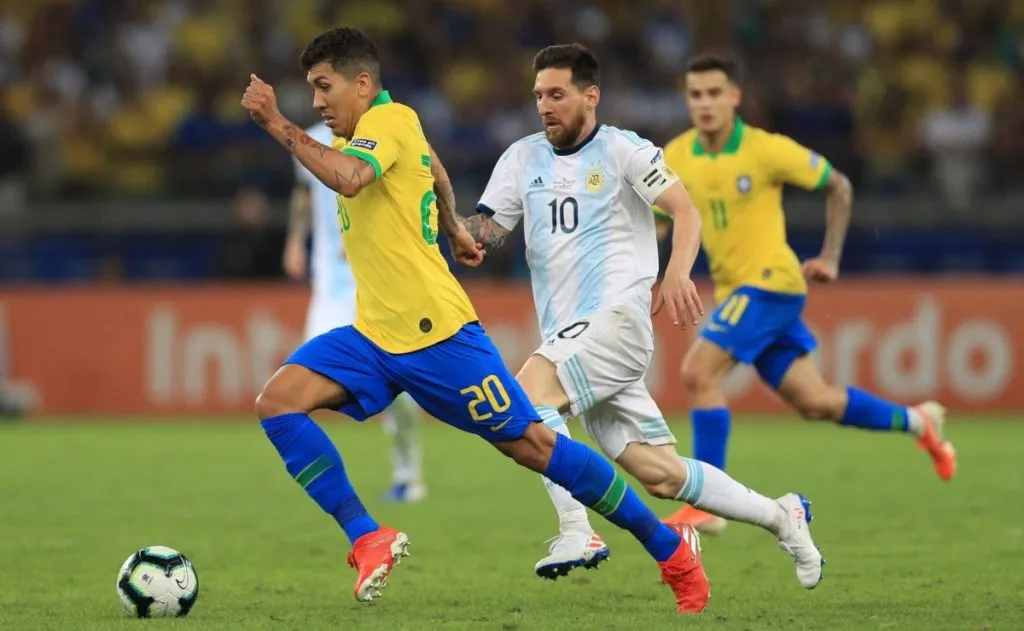 Roberto Firmino nos tempos de Seleção Brasileira. Foto: Getty Images