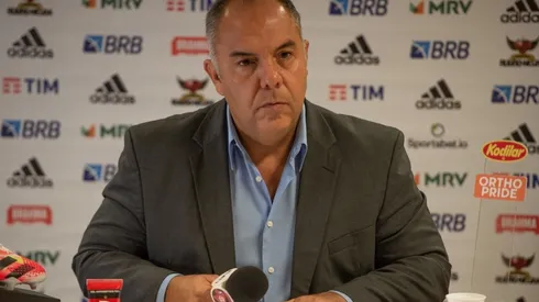 Internauta 'vaza' foto de Marcos Braz negociando com grande treinador e torcedores vão à loucura