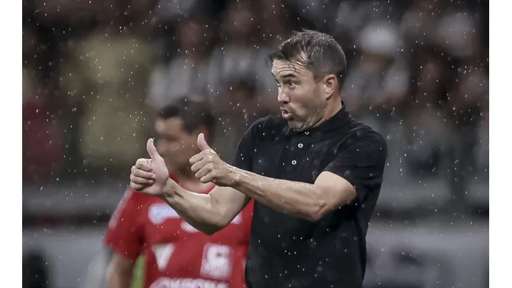 Oficial: Atlético-MG 'bate o martelo' e define futuro de Eduardo Coudet
