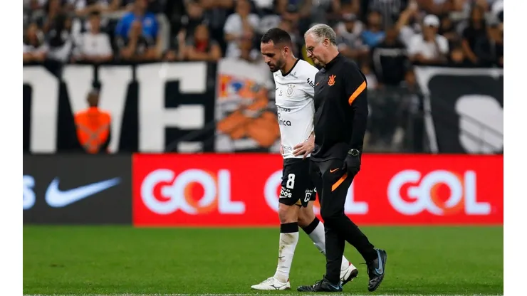 Renato Augusto sofreu lesão no joelho na estreia do Corinthians na Libertadores