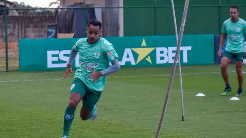 Matheus Gonçalves não conseguiu emplacar no América-MG