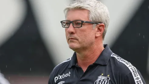 Santos pode fechar com meio-campista 'faz tudo'