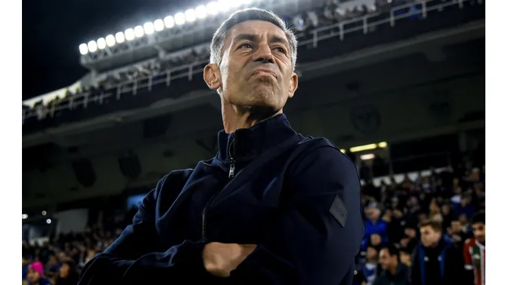 Pedro Caixinha se irrita e 'abre o jogo' sobre negociações de gigante brasileiro com Artur