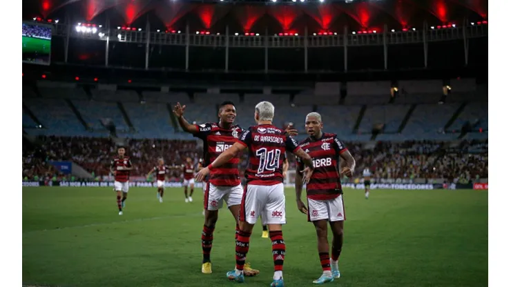 Arrascaeta não joga a final do Campeonato Carioca devido a uma lesão muscular.