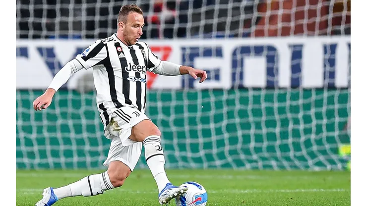 Juventus faz única exigência para Arthur fechar com gigante brasileiro