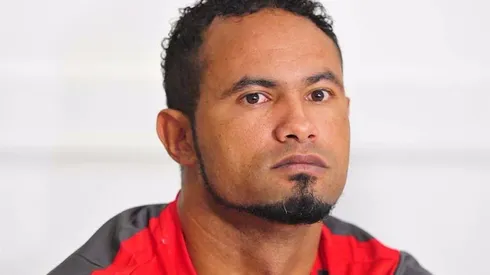 Goleiro Bruno, ex-Flamengo, se aproxima de virar treinador de clube brasileiro