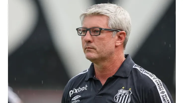 Santos vai com tudo e quer lateral de grande clube europeu
