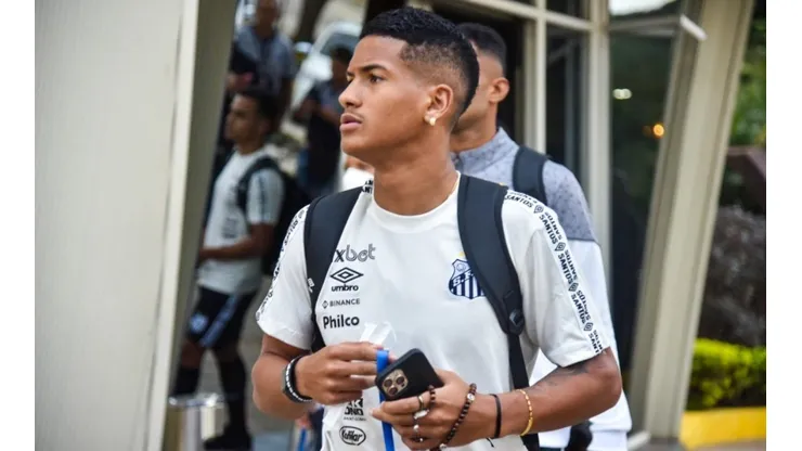 Grande clube não desiste de Ângelo e pode fazer nova investida em breve