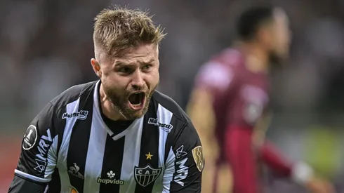 Eduardo Sasha está próximo de ir para o Bragantino