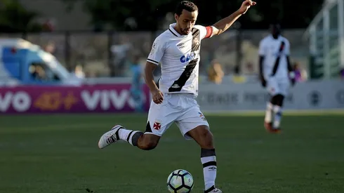 Vasco vai se reunir com Nenê e propor contrato até o final de 2023, crava portal