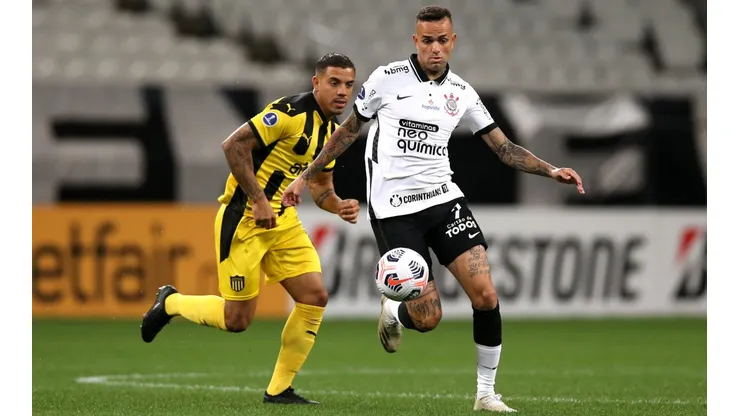 Corinthians v Pe�arol - Copa CONMEBOL Sudamericana 2021