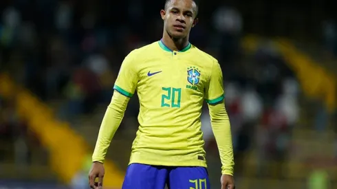 Corinthians rebaixa Pedrinho e joia não se cala