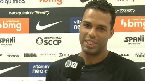 Fernando Lázaro voltou a falar de reforços no Corinthians