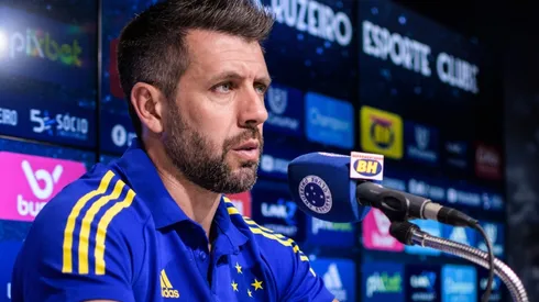 Após derrota, Paulo Pezzolano não se cala e 'manda a real' sobre Ronaldo Fenômeno