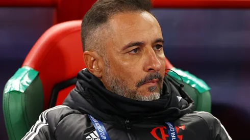 Flamengo: Vítor Pereira teria pedido a contratação de dois grandes nomes do Corinthians