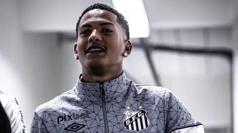 Mercado: Grande clube envia nova proposta e Ângelo Gabriel saída pode anunciada nas próximas horas