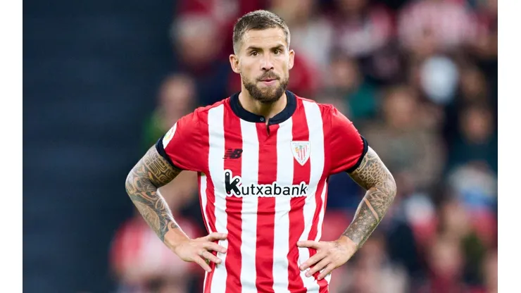 Inigo Martinez pode pintar em gigante espanhol