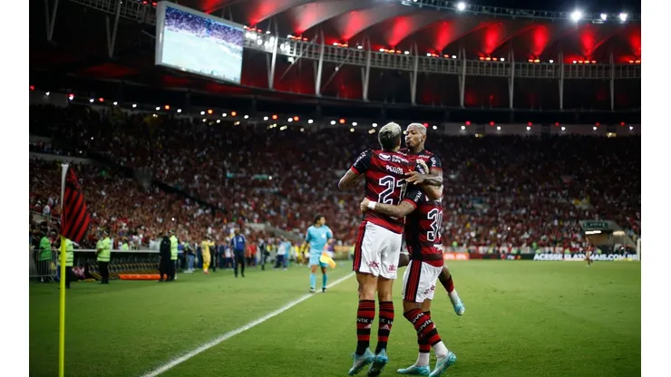 Bahia envia proposta para contratar medalhão do Flamengo