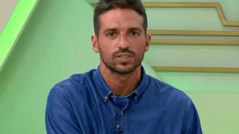 Vasco vence disputa com o Flamengo e fecha com mais um nome para a temporada, informa Venê Casagrande