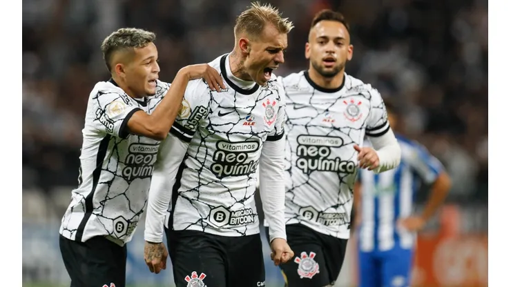 Corinthians v Avai - Brasileirao 2022