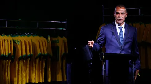 Cafu diz que gostaria de ver Fernando Diniz no comando da seleção brasileira