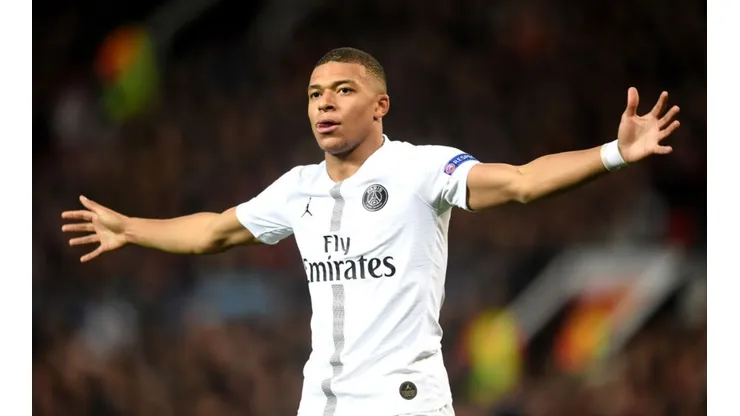 Foto: Alex Caparros/Getty Image - Mbappé comemora gol no PSG