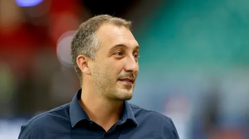 Bahia surpreende e briga com o Athletico-PR para contratar medalhão do Corinthians