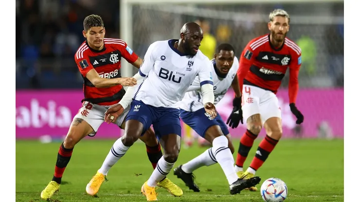 Al-Hilal surpreende e quer tirar mais um titular do Flamengo