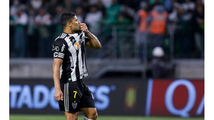 Hulk disse que Ronaldo Fenômeno é seu ídolo no futebol