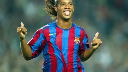 Ronaldinho revela quem é o zagueiro mais completo que já enfrentou
