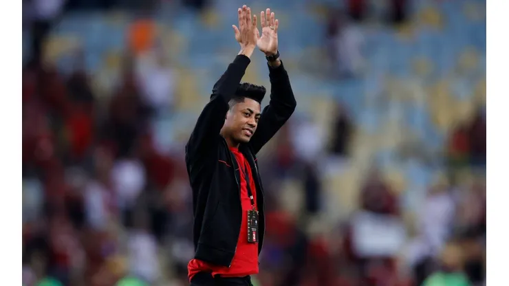 Bruno Henrique tem previsão de voltar aos gramados em julho