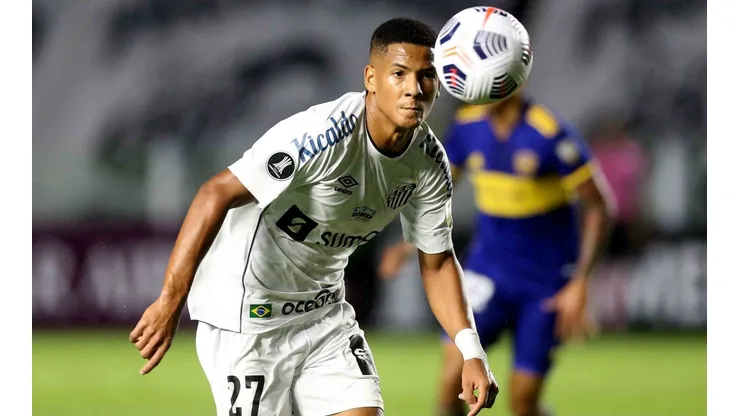 Ângelo, jogador do Santos, tem propostas e pode deixar a equipe