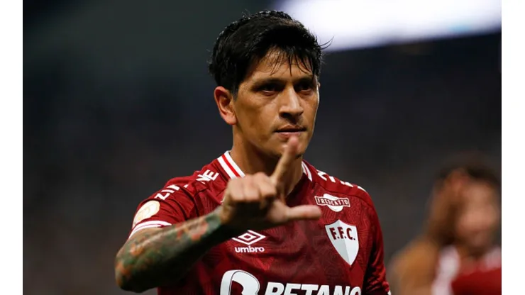 Cano atacante do Fluminense