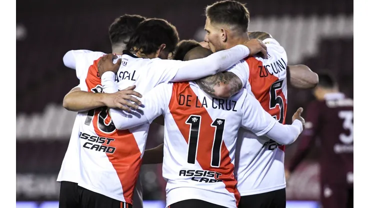 Lanus v River Plate - Torneo Liga Profesional 2021