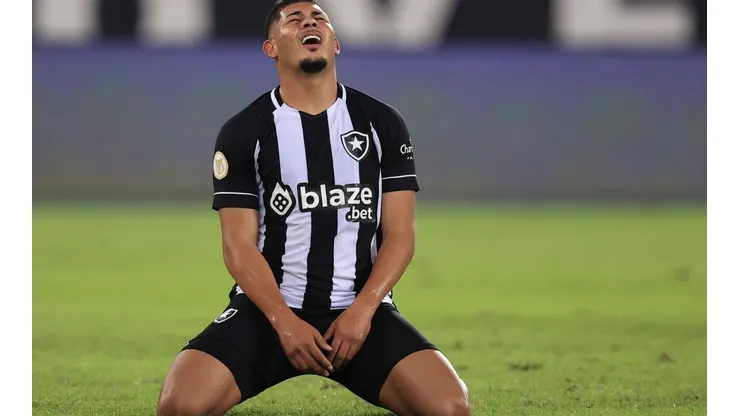 Botafogo quer emprestar Erison para que ele se valorize no mercado