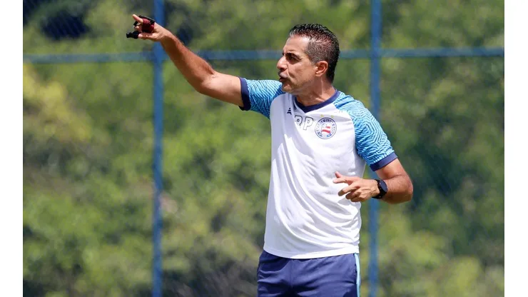 Bahia entra na disputa com Palmeiras e Cruzeiro para tentar trazer meio-campista de volta