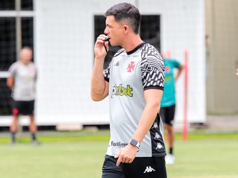 Barbieri 'entra em campo', liga para jogador e tenta convencer a jogar pelo Vasco