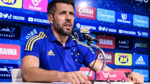 Cruzeiro inicia conversas com novo camisa 10