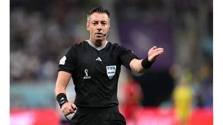Raphael Claus disse que jogadores estrangeiros têm mais respeito com o árbitro