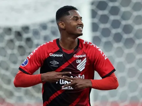 Atlhetico-PR entra na briga com Atlético-MG para contratar lateral