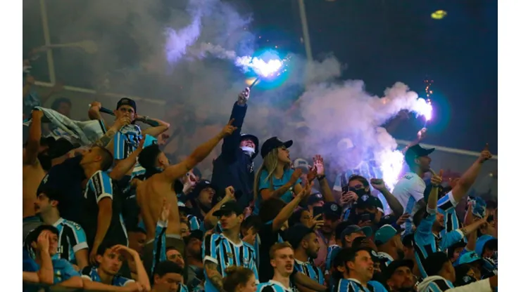 Veja 5 jogadores que foram recebidos em grande estilo pela torcida brasileira