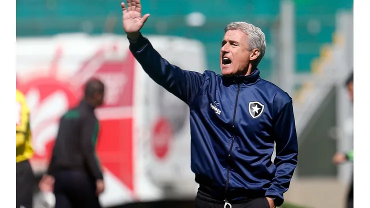 Zagueiro campeão da Sul-americana fica perto de ser anunciado pelo Botafogo