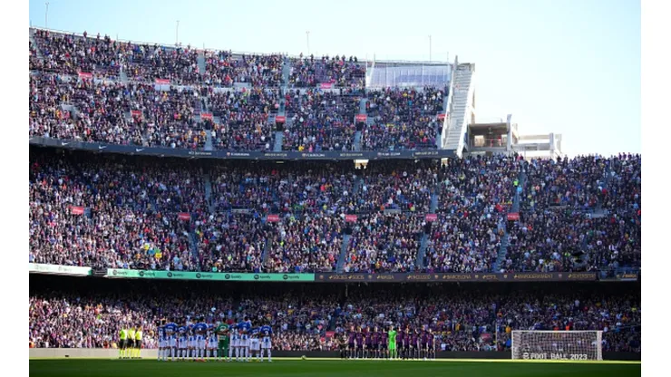 15 mil torcedores acompanhou o treino do Barcelona no Camp Nou nesta segunda-feira