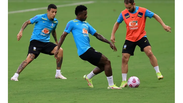 Everton Ribeiro disse que conversou com Vini Jr sobre possível Flamengo e Real Madrid no Mundial de Clubes
