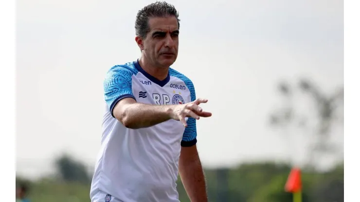 Bahia surpreende e desiste de contratar meio-campista