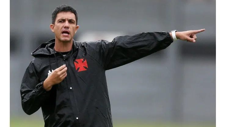Vasco tem interesse em goleiro de gigante paulista