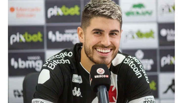 Pedro Raul é a terceira contratação mais cara da história do Vasco