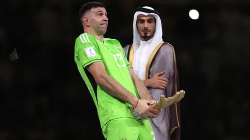 Goleiro da Argentina se explica após gesto obsceno para a torcida francesa