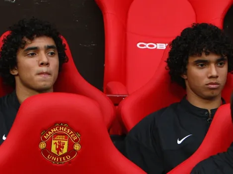 Gigante brasileiro encaminha a contratação do lateral Fábio, ex-Manchester United