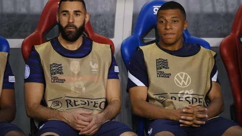 Özil criticou Deschamps por deixar Karim Benzema fora da final da Copa